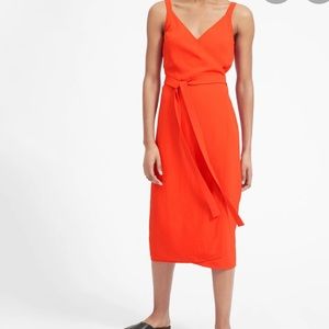 NWOT Everlane Wrap Dress MIDI size 00